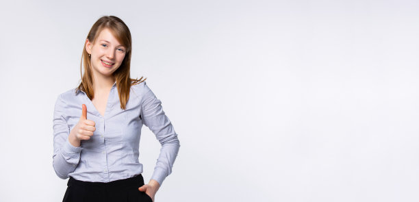 美丽的专家和商人在一个孤立的白色背景促进和支持你的信息，可以输入附近。教育、商业和营销理念。图片下载