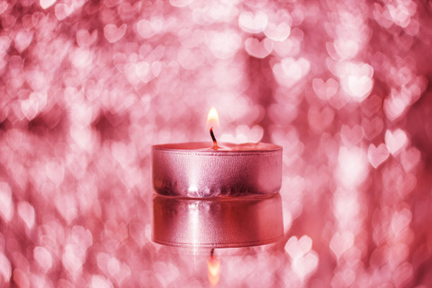 烛火上散烛心背景图片下载