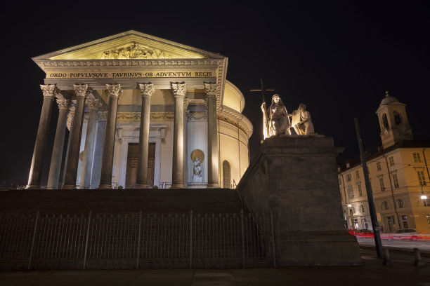 都灵——上帝的圣母教堂。图片下载