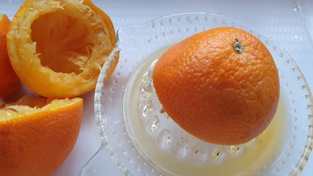 橙色的一半图片下载