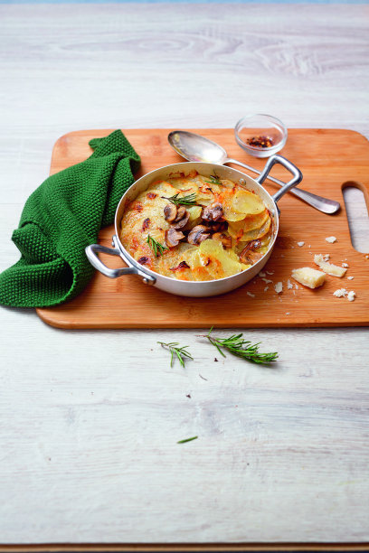 土豆和蘑菇图片下载