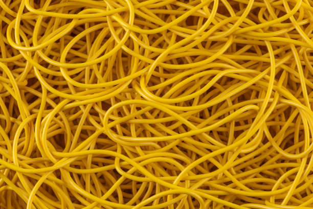 乱七八糟，电线就在上面图片下载