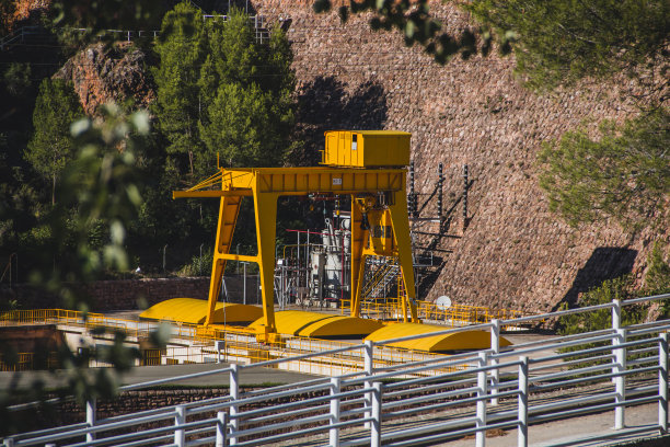 电厂黄桥起重机图片下载