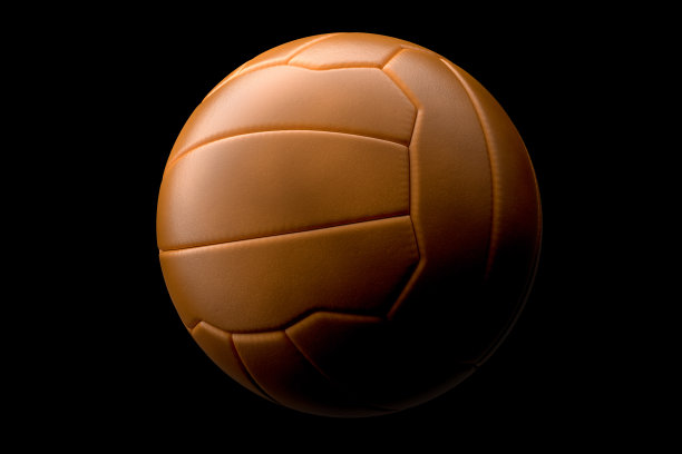 皮革手球或足球在黑色背景图片下载