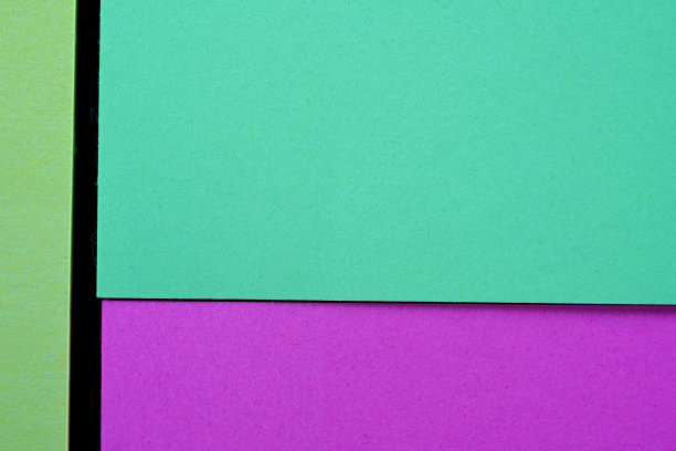 纸路标作为提醒，在工作室用闪光灯拍照图片下载