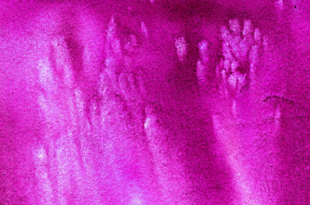 粉红色紫红色飞溅彩色蜡笔烟水彩手绘纸纹理背景名片与文字空间图片下载