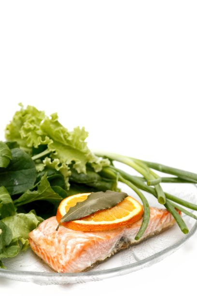 美味的海鲜沙拉在盘子里图片下载