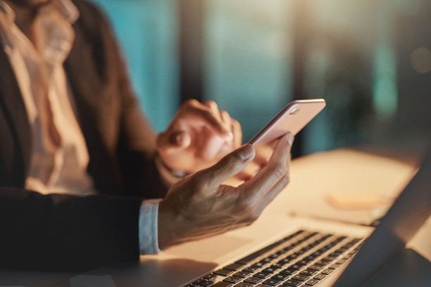 白天工作，晚上工作图片下载