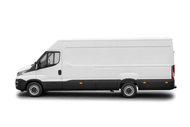 侧面的长白色货车与拷贝空间隔离在白色背景图片下载