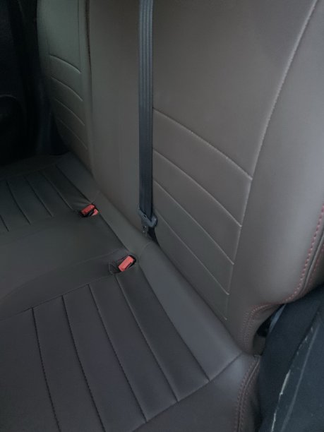 汽车后座图片下载