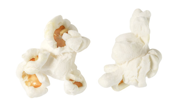 爆米花，两个开放的玉米，孤立在白色的背景与剪切路径，包装设计元素。图片下载