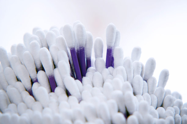 棉花清洁卫生棒头。棉签。图片下载