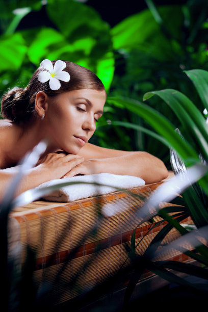 然而在水疗图片下载