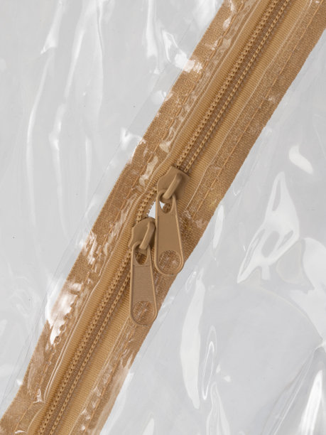 透明塑胶袋的妇产科医院，拉链关闭和纺织品处理图片下载