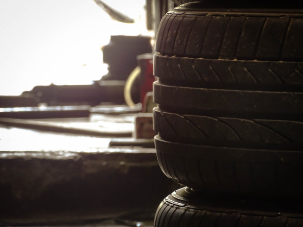 汽车轮胎图片下载