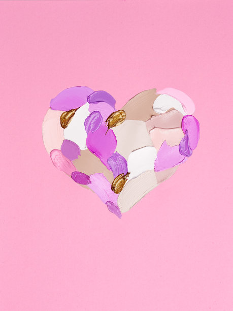 粉红色的口红涂成心形图片下载