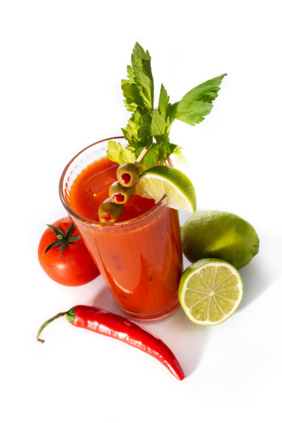 杯中的血腥玛丽鸡尾酒图片下载