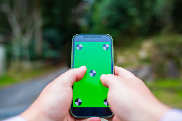 绿色屏幕色度键手机POV(个人透视)户外图片下载