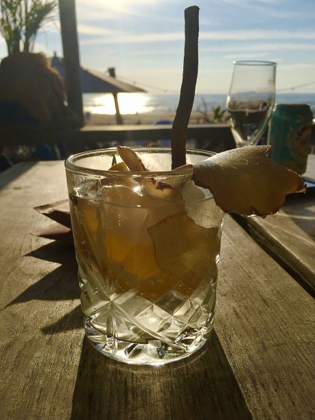 海滩俱乐部的姜茶图片下载