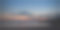 美丽的夏日大海日落景观。傍晚天空和大海的全景图图片下载