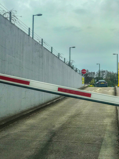 退出障碍图片下载