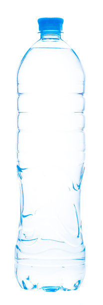白色背景上有水的塑料瓶，孤立图片下载