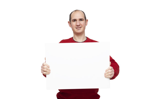 一个水平拿着面板的男孩图片下载