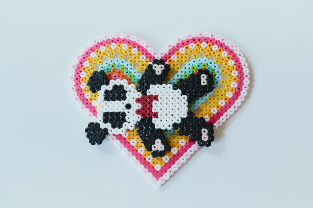 可爱的铁珠图片下载