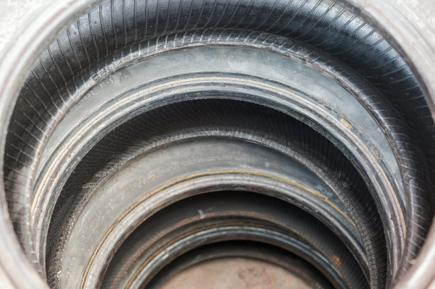 老冬用轮胎图片下载