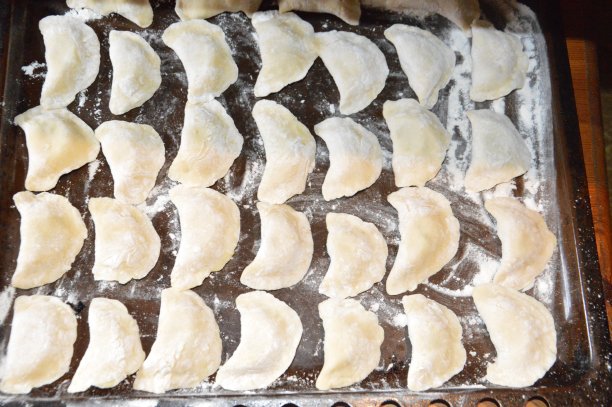 手工饺子，用手捏成的图片下载