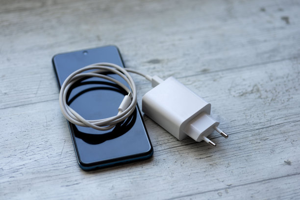 手机需要充电了图片下载