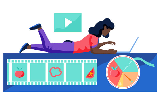 一个女人躺在地板上看做饭图片下载