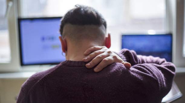 抑郁的人图片下载