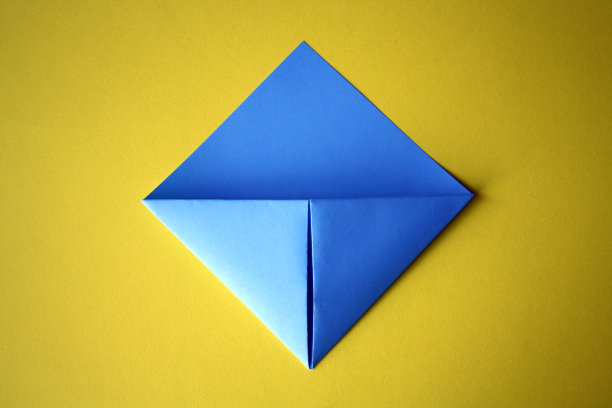 一步一步的照片说明。如何为一本书折纸书签。类有孩子。DIY。步骤8图片下载