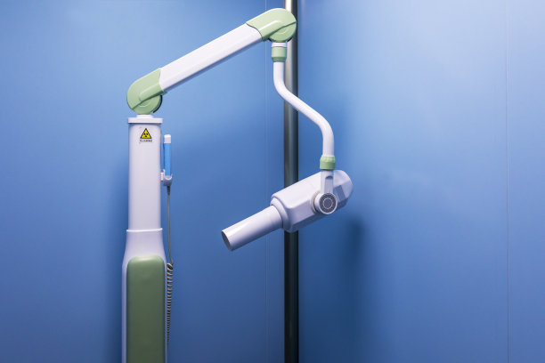 用于锥形束计算机断层扫描的x射线设备。图片下载