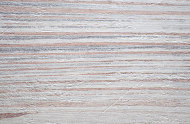 人工漂白的天然木材的平坦表面的碎片。图片下载