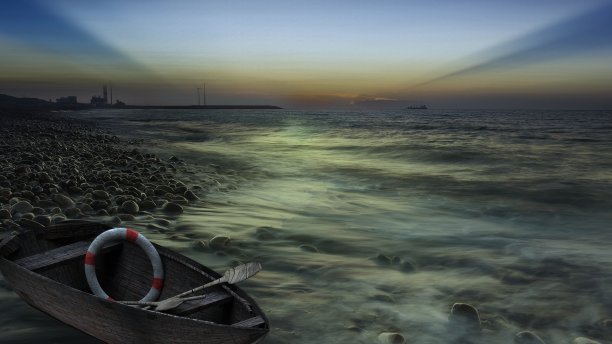 3d渲染的海滩上的木船有很好的背景图片下载