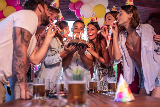 晚会、节日、庆典和人的观念图片下载