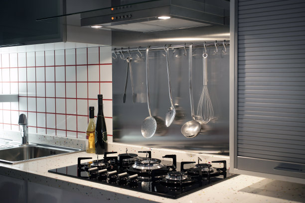 家庭厨房炉顶、炉头及厨具图片下载