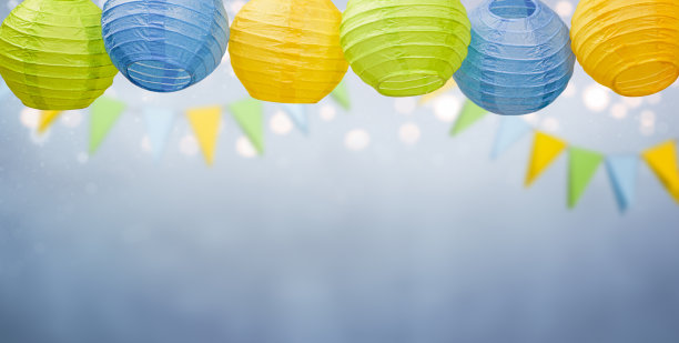 纸灯笼和花环图片下载