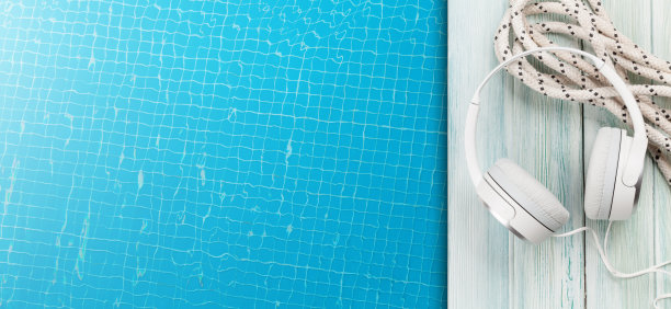 船绳和耳机图片下载