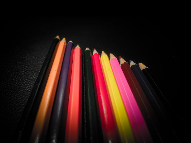 彩色铅笔图片下载