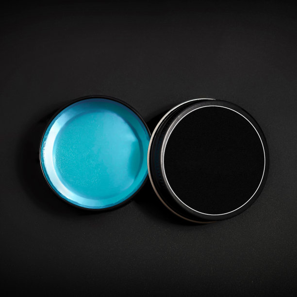 化妆眉蜡在一个黑暗的背景。化妆凝胶,特写镜头。从上面的观点图片下载