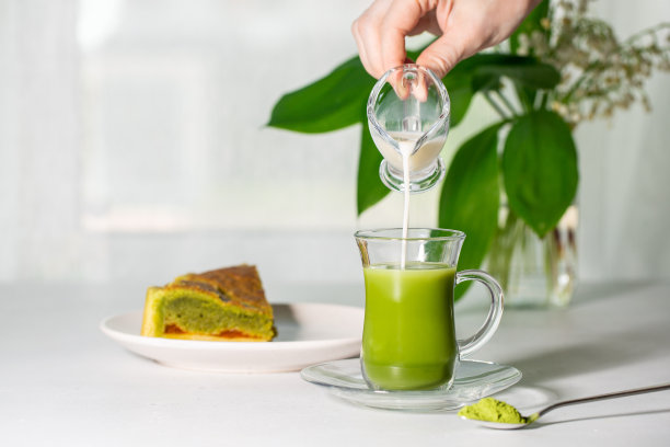 日本绿茶抹茶配椰奶。图片下载