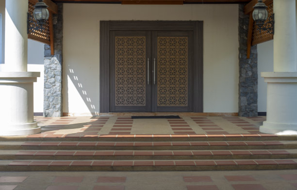 楼上和门的照片图片下载