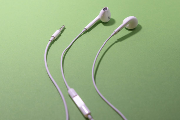 耳机与插孔迷你连接器插座隔离色键电子图片下载