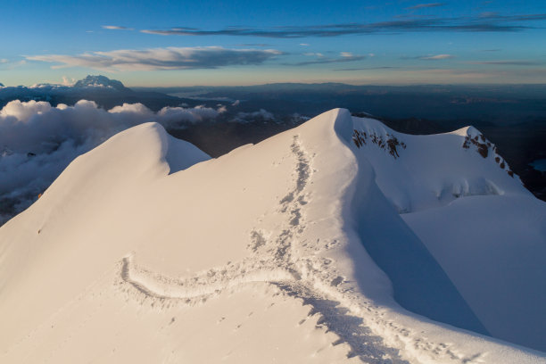 从怀纳波托西山顶俯瞰图片下载