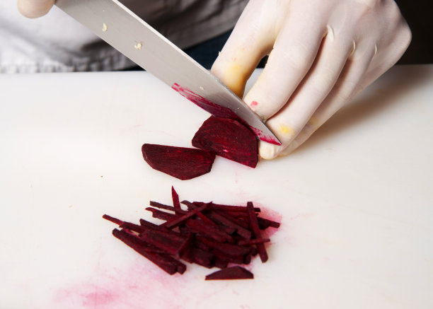 厨师切红甜菜图片下载