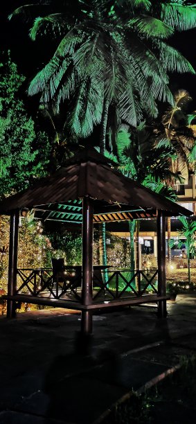 花园的小屋图片下载