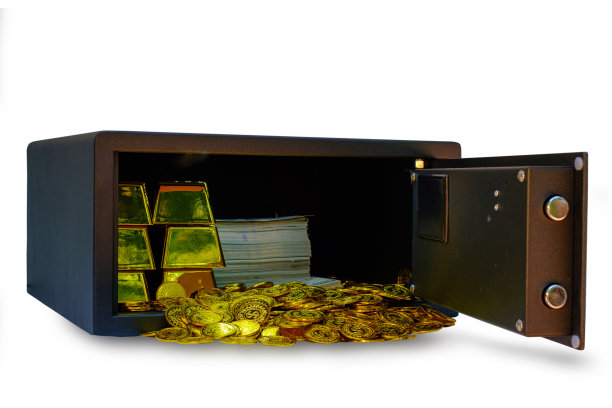 钢保险箱装满硬币堆叠和金条和钞票100美元在白色的背景与剪切路径图片下载